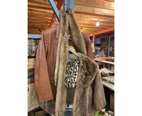 A VINTAGE 'DEERSKIN TRADING POST' JACKET (SIZE 12), A PAIR OF LEOPARD PRINT FUR AND LEATHER GLOVES AND A THREE MINK FUR STOLE