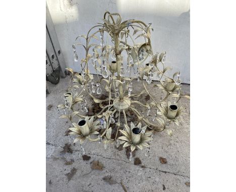 A DECORATIVE AND ELABORATE LAURA ASHLEY CENTRE LIGHT 