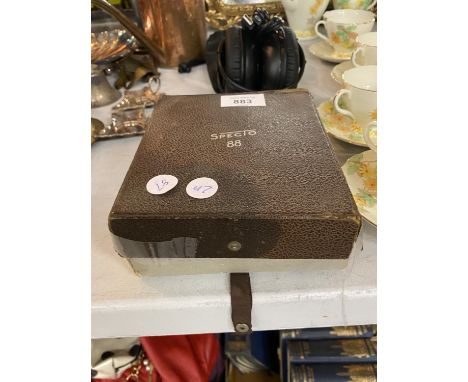 A SPECTO 88 VINTAGE CINE CAMERA 