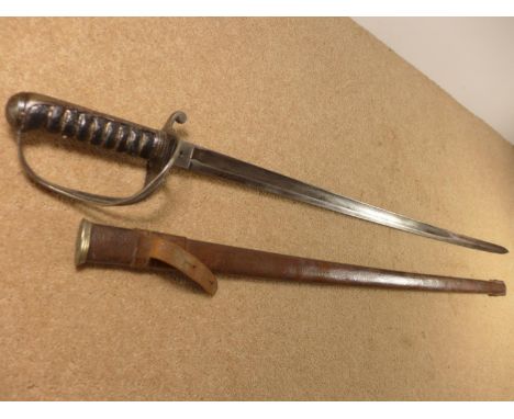 A VICTORIAN INFANTRY OFFICERS SWORD, 91CM BLADE WITH LEATHER SCABBARD 