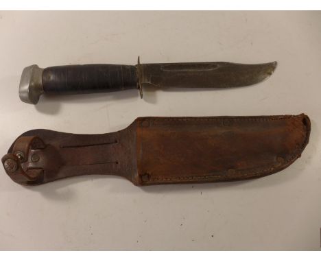 AN A.T.A.F. BOWIE KNIFE, 15.5CM BLADE, WITH LEATHER SCABBARD 