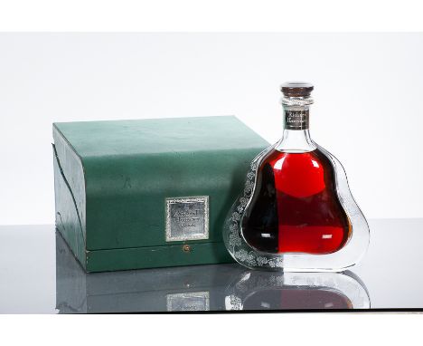 RICHARD HENNESSY COGNAC
Cognac in presentation decanter. Bottle No.509, released August 97. Full bottle size, no capacity or 