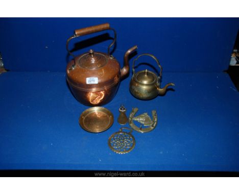 A quantity of brass including horse, horseshoe coat pegs, teapot, etc. plus Copper Kettle