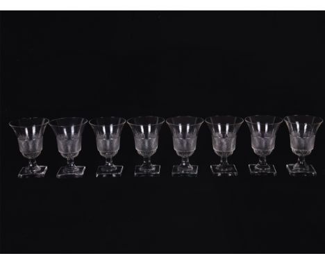 8 WeingläserAusführung LobmeyrHöhe 12,2 cm, Durchmesser 8,2 cm