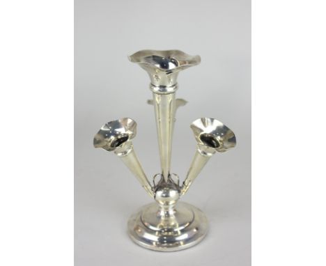 A George V silver epergne with four trumpets, marks worn, Birmingham 1910, 22cm high (a/f)