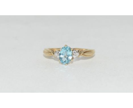 9ct gold ladies diamond and aquamarine ring size O