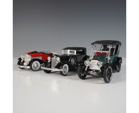 A set of three detailed die-cast classic car models, featuring the 1913 Cadillac Touring, 1932 Chrysler LeBaron, and 1935 Due