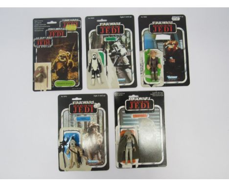 Five original Palitoy / Kenner Star Wars Return Of The Jedi plastic action figures, all with original backing cards, comprisi