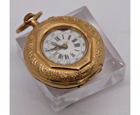 Edwardian ladies fob watch, 18k case with engine turned and foliated detail, top wind, running 