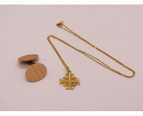 14k Jerusalem cross pendant necklace, 2g and a single 9ct engine turned cufflink, 5g (2) 