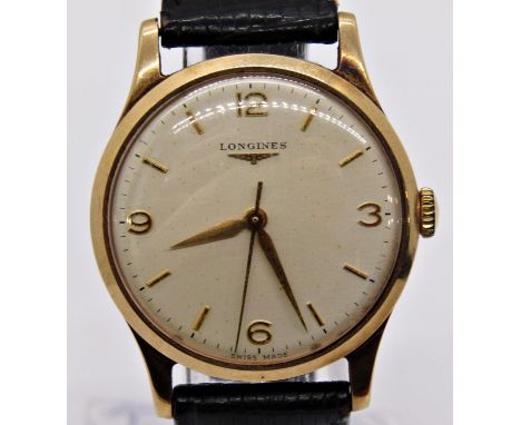 Vintage Longines gents hand wind wristwatch, 9ct gold case, gilt baton markers, central second hand sweep c. mid-1950s, runni