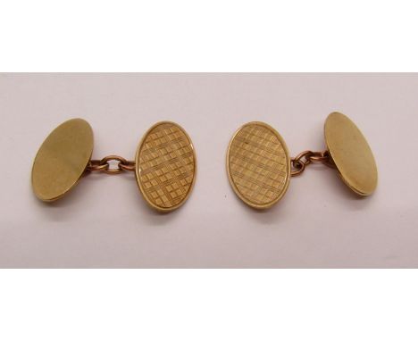 Pair of 1940s engine turned 9ct cufflinks, maker 'PPLd', 6.2g 