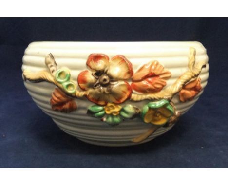 Vintage Clarice Cliff bowl, marked 80A to base20cm in diameter x 12cm high  Fine condition without any visible problems