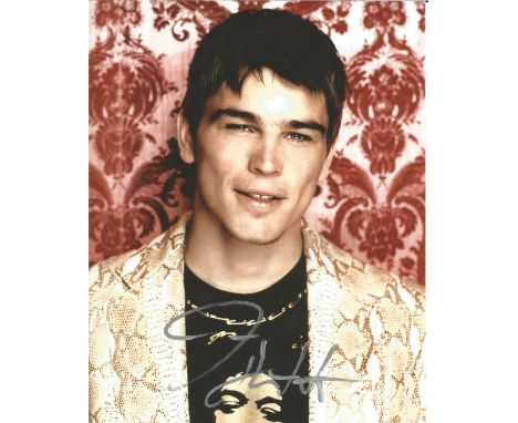 Josh Hartnett signed 10 x 8 colour Photoshoot Portrait Photo, from in person collection autographed at Theatre London 2008. G