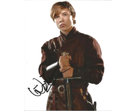 William Moseley signed 10 x 8 colour Narnia Portrait Photo, from in person collection autographed at London Premiere 2015. Go
