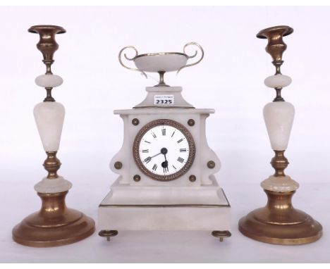 White onyx and brass mounted single train mantel clock garniture, the 3.25" white dial within a stepped case surmounted by an