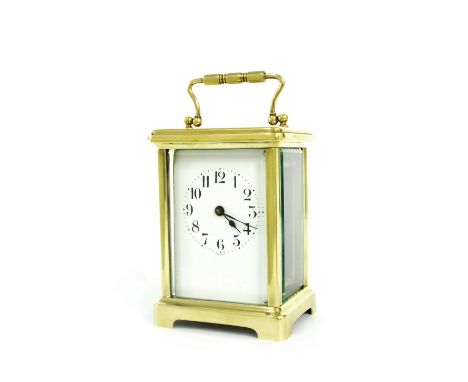 French carriage clock timepiece within a corniche brass case, 5.5" high