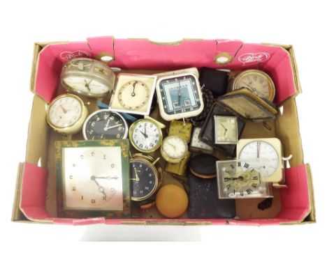 Assorted selection of small alarm and other clock timepieces