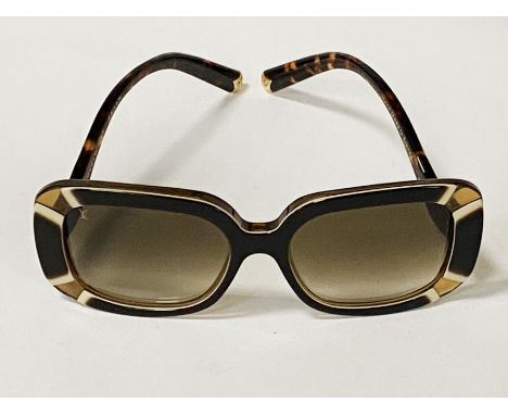 LADIES LOUIS VUITTON SUNGLASSES  - MODEL ANENOME