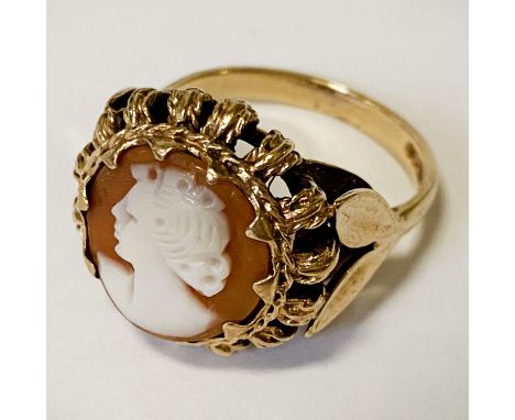 9CT GOLD CAMEO RING SIZE N