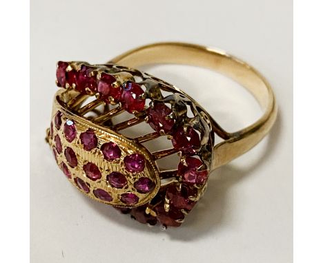 HM 14CT GOLD &amp; RUBY HORSESHOE RING - SIZE M 6 GRAMS APPROX