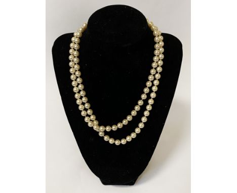 9 CARAT GOLD CLASPED TWIN ROW PEARL NECKLACE 16'' LENGTH 