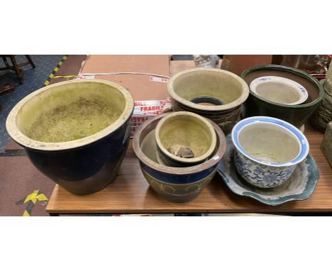 COLLECTION OF CERAMIC POTS