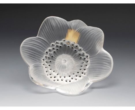 LALIQUE. France, second half of the 20th century."Anemone flower".Patterned glass, satin and enamel.Signed "Lalique France" i