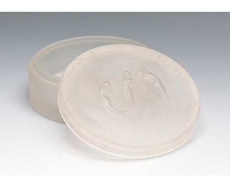 RENÉ LALIQUE (Ay, France, 1860- Paris, 1945).Box "Trois Figurines". For D'Orsay, ca. 1915.In frosted glass, decorated with th