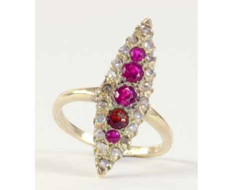 A RUBY AND ROSE DIAMOND NAVETTE CLUSTER RING IN GOLD, MARKED 18CT, 2.9G
