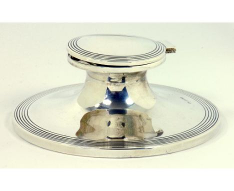 A GEORGE VI SILVER CAPSTAN INKWELL, SHEFFIELD 1937, LOADED