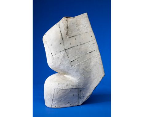 Gordon Baldwin, Sculptural VesselGordon Baldwin1988Skulpturale Gefäßform. 1988. Keramik. Aus Platten gebaute, partiell gebauc