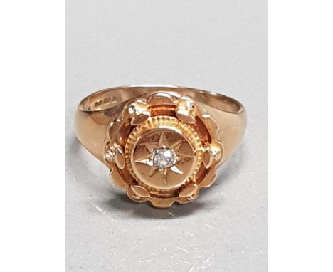 9CT YELLOW GOLD RING SET WITH DIAMOND CHIP SIZE V GROSS WEIGHT 6.4G