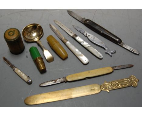 A George V pocket knife, having a folding silver blade and mother of pearl handles; together with one other similar example a