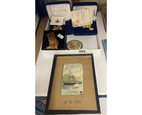A quantity of costume jewellery, mirror compact, A framed &amp; glazed On The Clyde woven in pure silk hankie