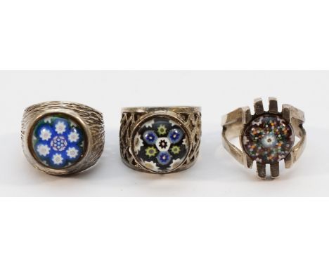 Caithness Glass, three 925 silver Caithness Glass rings, K-Q, 26g