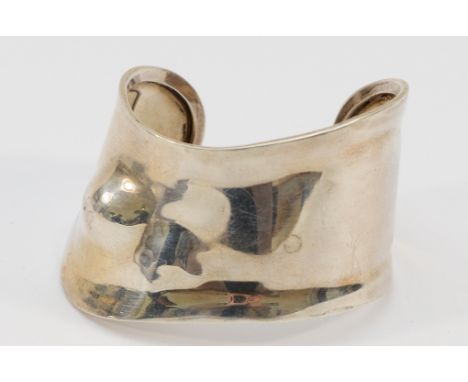 A sterling silver modernist bangle, 55mm, 37g