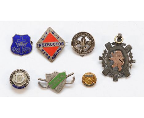 Seven various silver pin badges, various dates, 38gm.