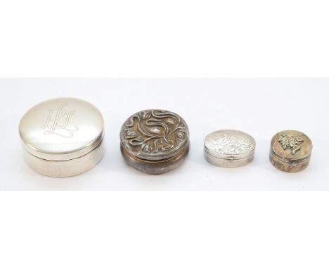A silver embossed pill box, Birmingham 1906, together with three 925 silver pill boxes, 60gm. (4)