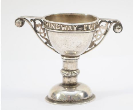 A silver Hemingway Cup trophy from Notts Golf Club in Hollinwell, Nottingham, Birmingham 1923, 8cm tall, 10cm handle to handl