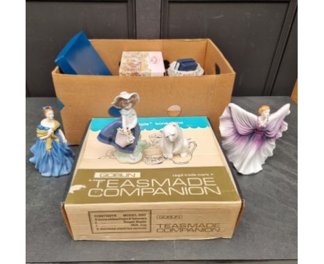 A mixed group of ceramics, to include two Royal Doulton figures; two Lladro figures; and a Royal Albert 'Silver Maple' patter