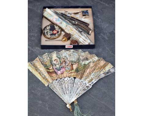 A mixed lot, to include a silver swizzle stick.
