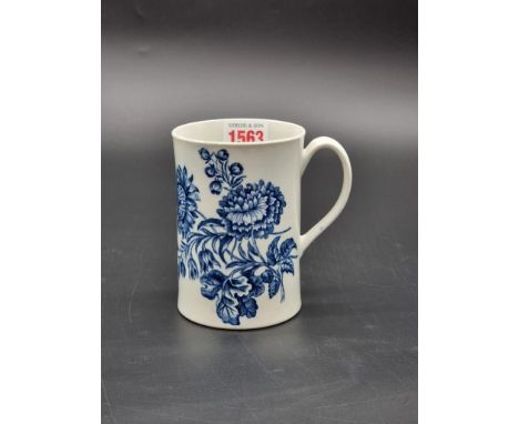 A Worcester First Period 'Natural Sprays' pattern blue and white mug, open crescent mark, 12cm high.