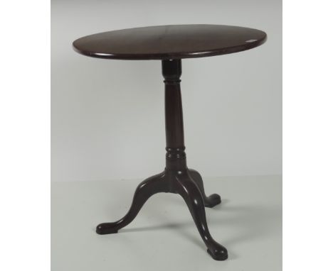 A small 19th Century circular mahogany Occasional Table, on a tripod base with pad feet, 63cms (24 1/2") diameter. (1)