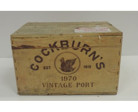 Wine - Port: 1970 Cockburns, 12 Bottles, wooden case, unopened. (1)