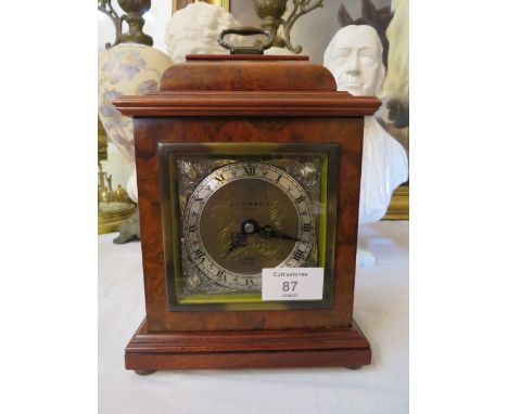 A GARRARD SMALL WALNUT MANTLE CLOCK BY ELLIOTT OF LONDON, H 23 cm