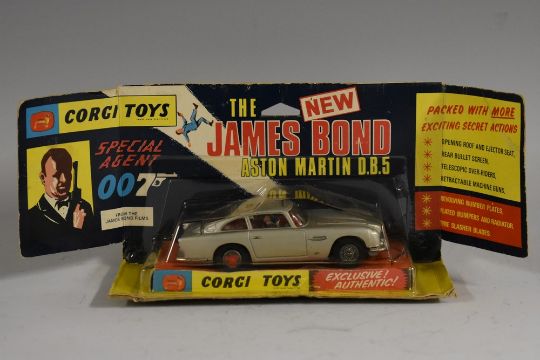 corgi james bond aston martin db5 silver