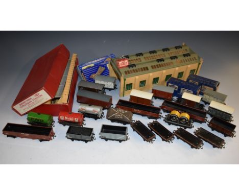 Hornby Dublo  - 1930s and later rolling stock/goods wagons inc Sd 8-ton Cattle wagon;  20-ton grain wagon ,Power Petrol tanke