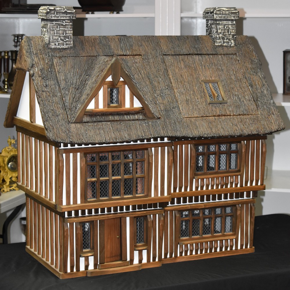 Doll's Houses Robert Stubbs of Norfolk, a 1/12 (48th) scale model