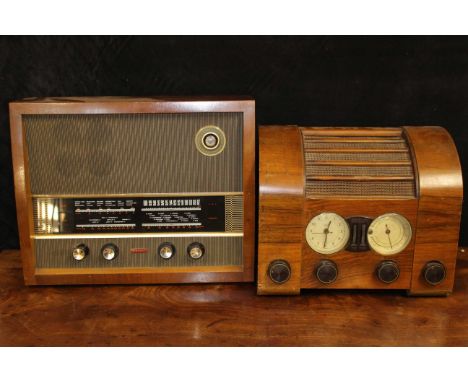 2 x Vintage Wooden cased vintage radios 1 x standard Bush model &amp; 1 x Model with built in clock (Back cover missing from 